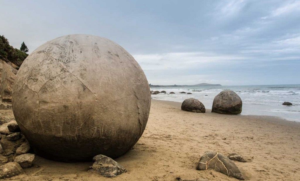 Estas enormes rocas perfectamente esféricas esconden un curioso ...