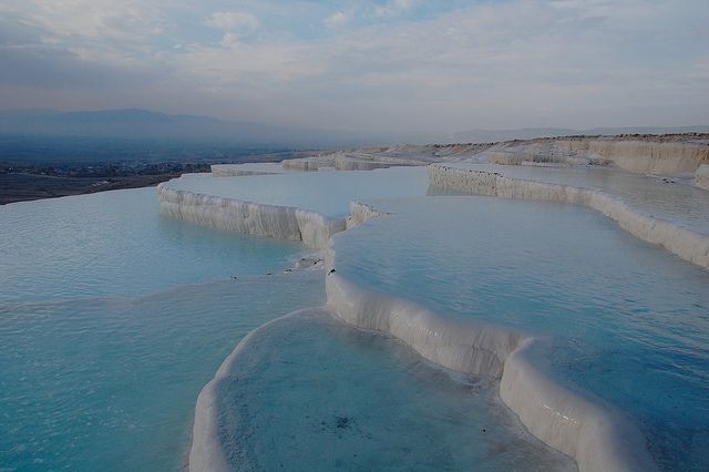 Una cascada blanca en Turquía (Pamukkale) – 101 Lugares increíbles